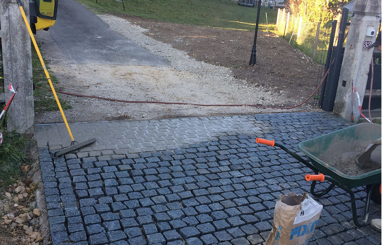 pavagepierre-7-crop-u310446_2x